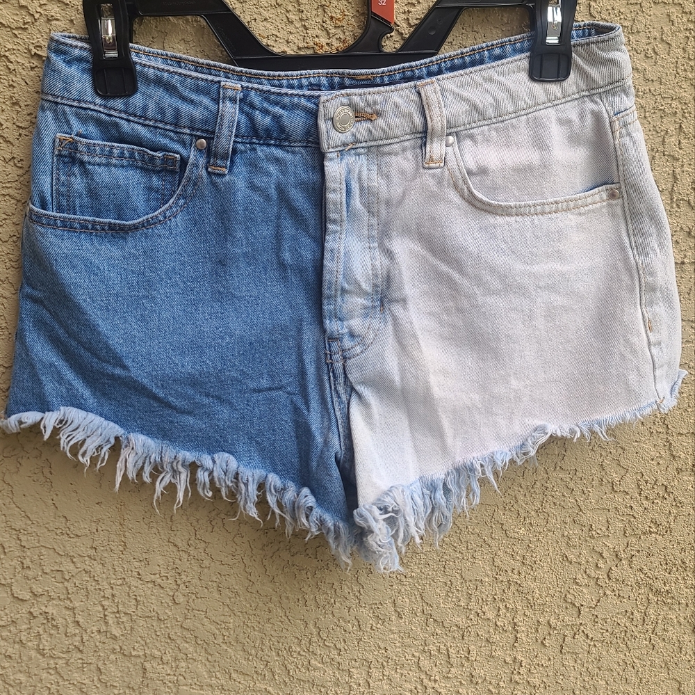 Indigo Rising two-tone jean shorts size 7